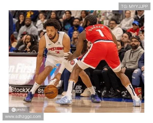 活塞力克魔术登顶坎宁安完胜 活塞力克魔术登顶坎宁安完胜